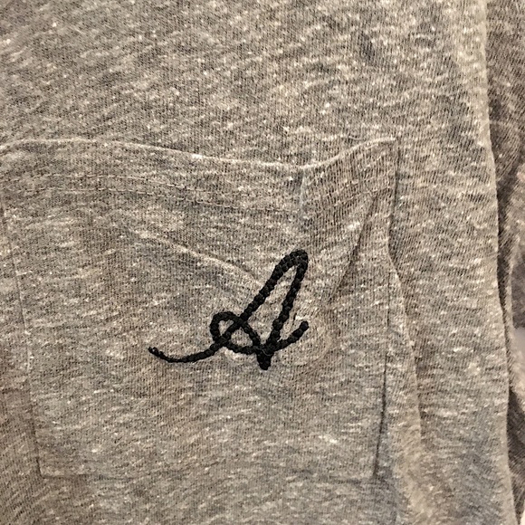 FREE w/ bundle Truly Madly Deeply Tree - Picture 3 of 5